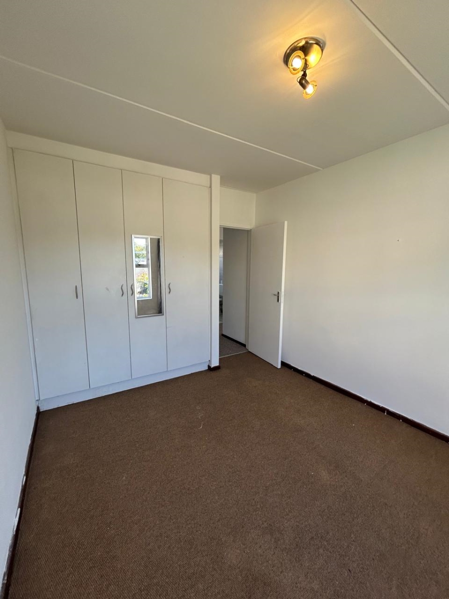 2 Bedroom Property for Sale in Parklands Western Cape